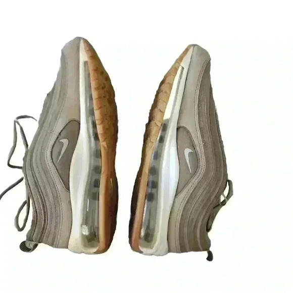 Nike Womens W Air Max 97 UT Khaki/Light Bone Sneaker 7.5 - Picture 7 of 16